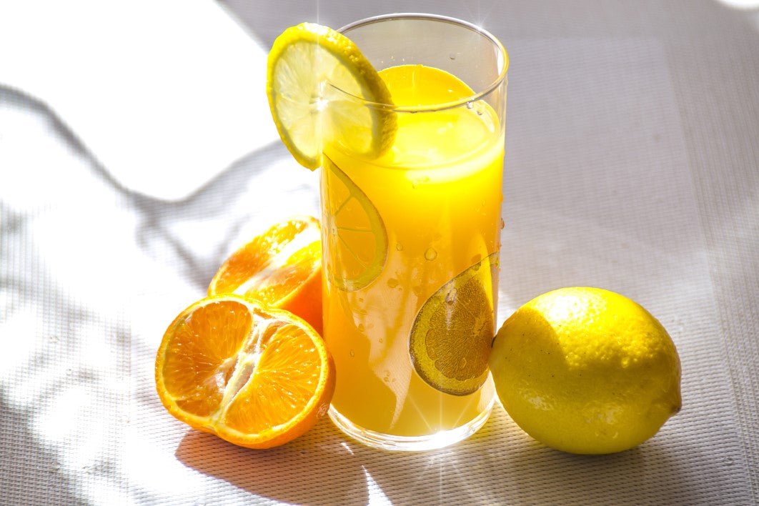 The Benefits of Drinking Organic Lemon Juice